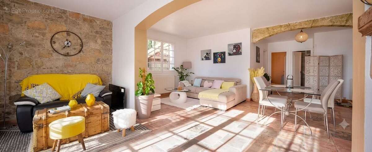 Ensemble immobilier 3 lots + piscine – mougins - photo 3
