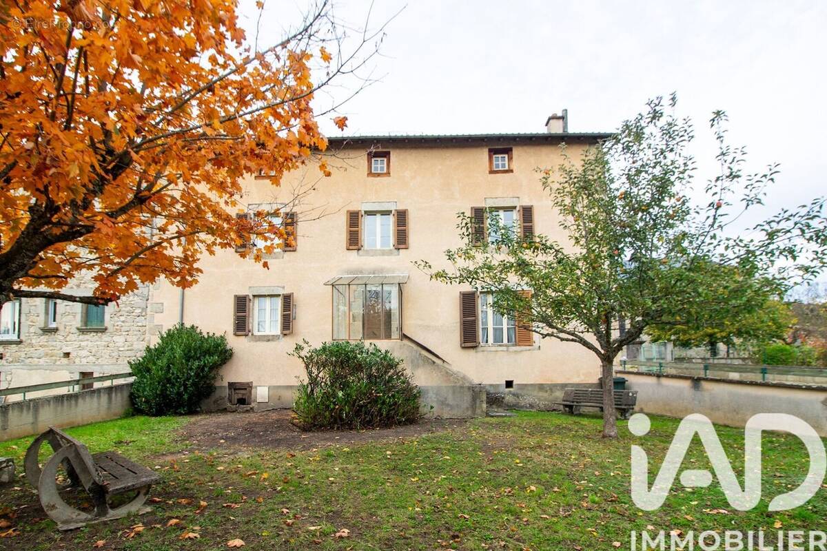 Photo 1 - Maison à VERTOLAYE