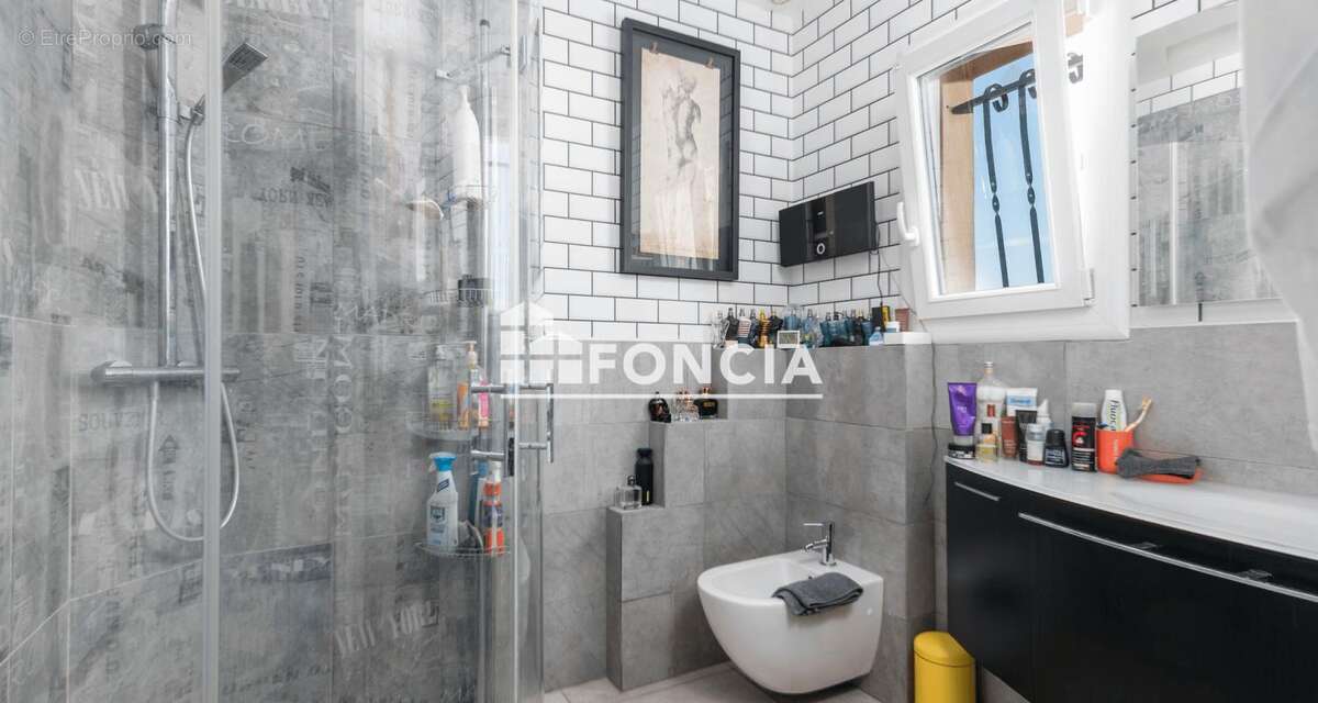 Coup de cœur ! Maison familiale 7 pièces de 201 m² avec piscine et grand garage à Forcalquier - photo 7