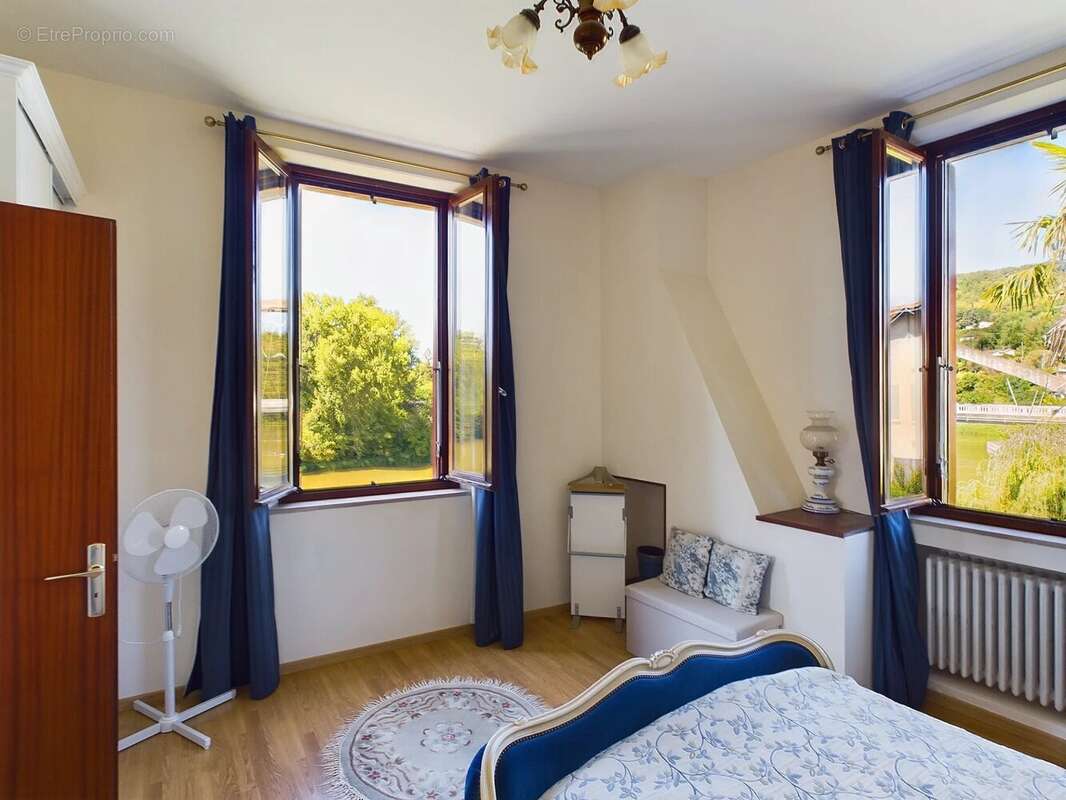 Maison à CASTELMORON-SUR-LOT