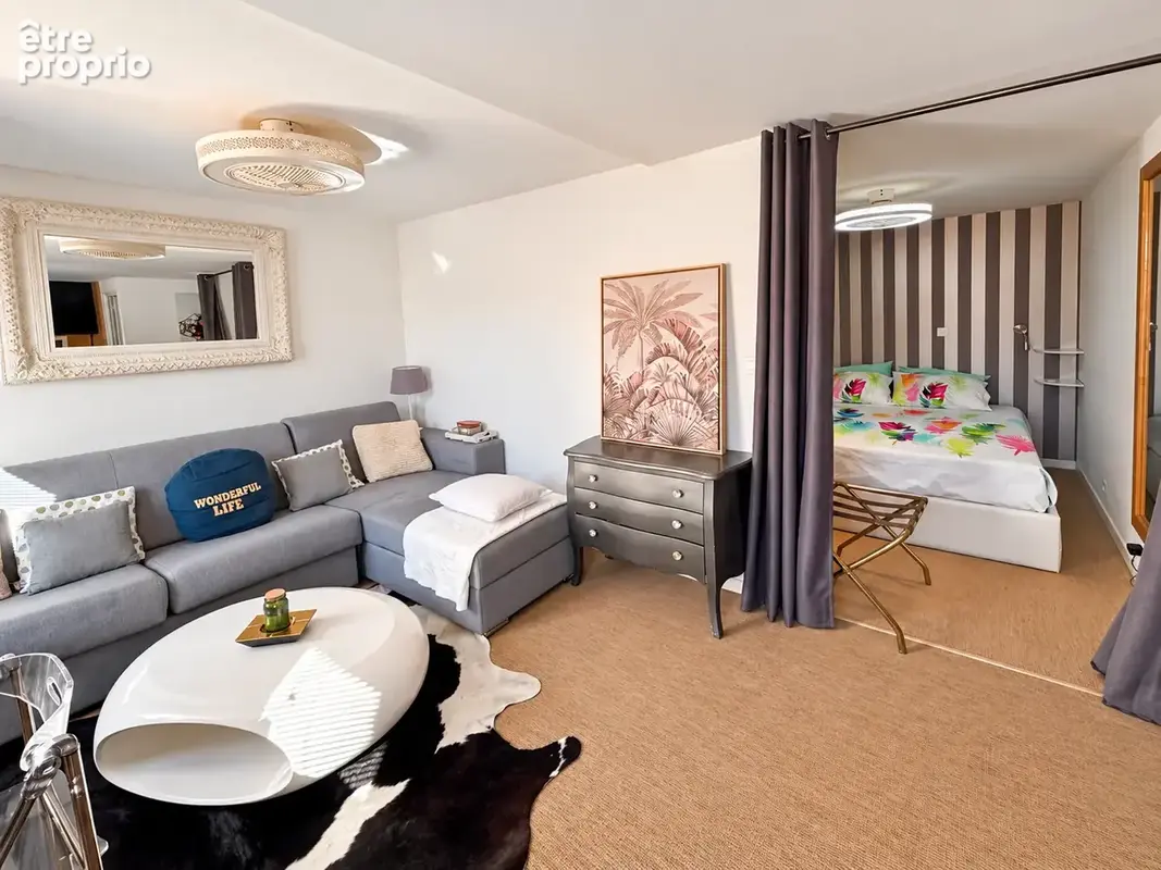 Bandol centre   T1 bis 34 m2 climatisé, esprit suite d’hôtel + grenier - photo 3