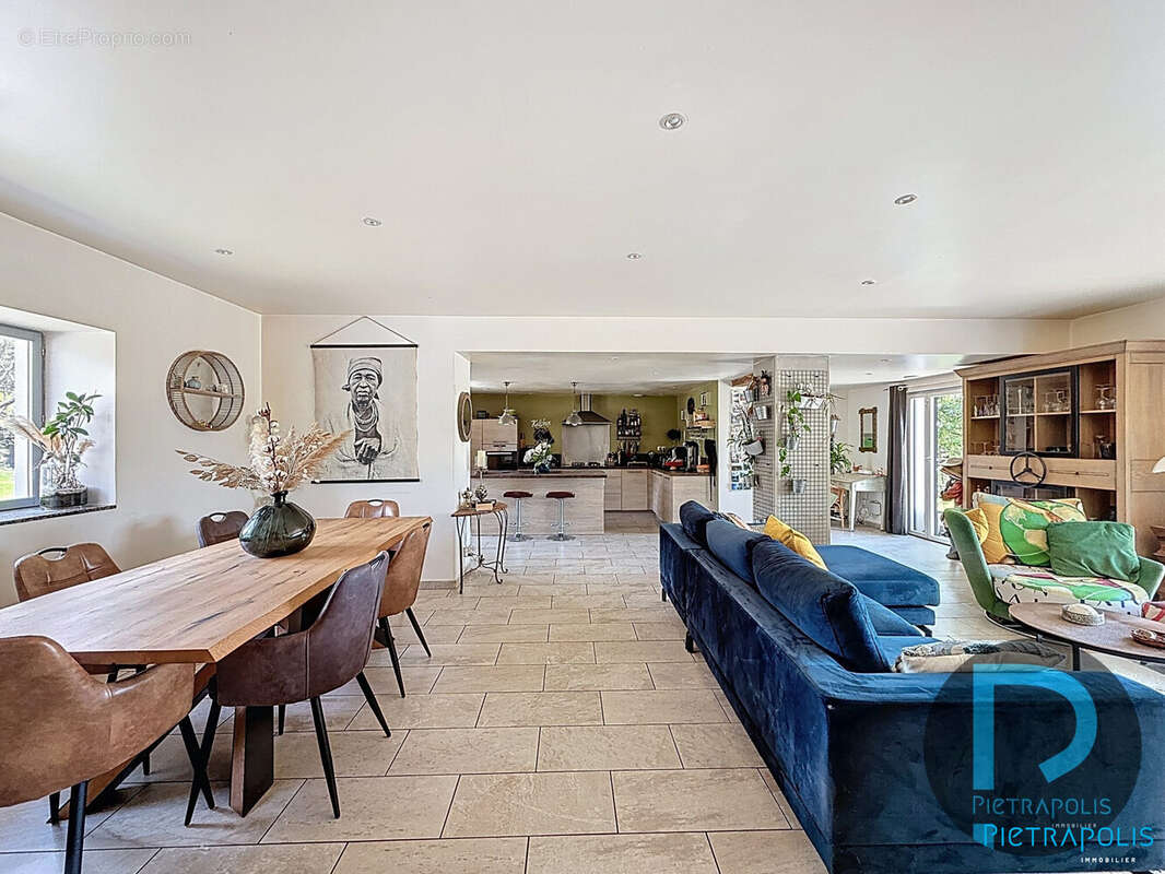 Maison à CHATILLON-SUR-CHALARONNE