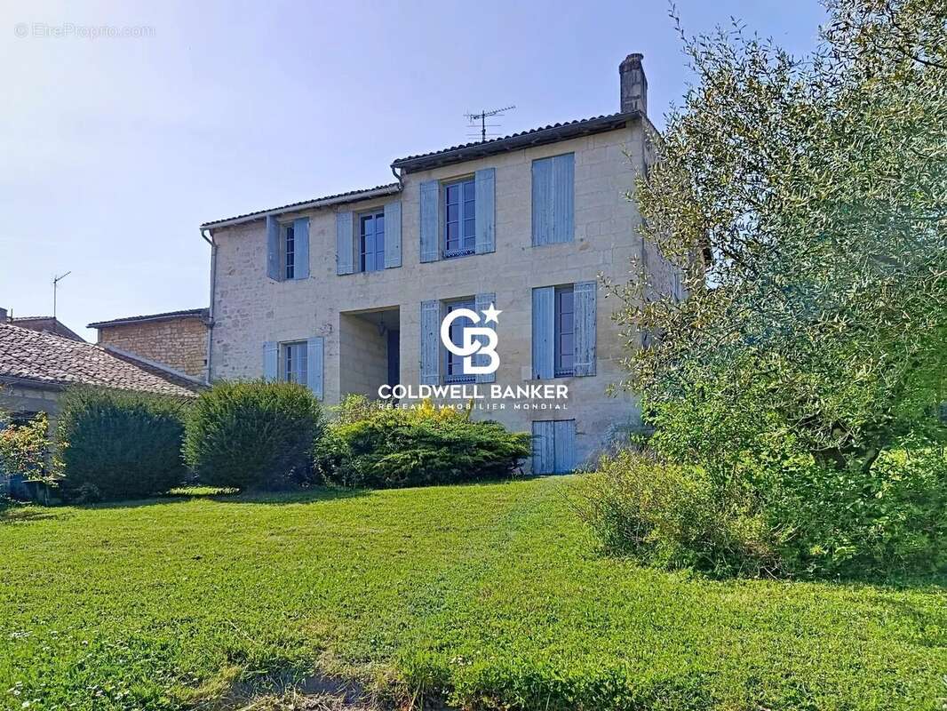 Maison à PONS