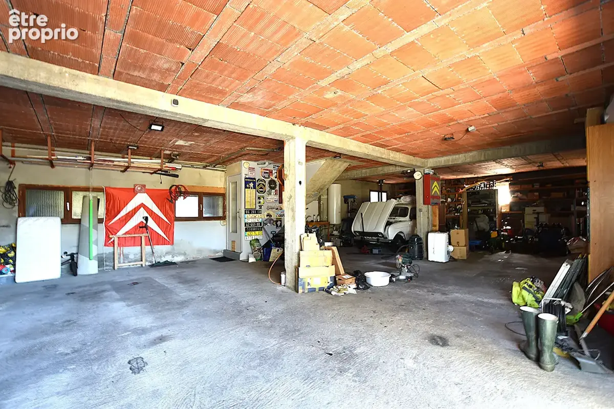 Maison spacieuse avec sous sol total, proche des commerces : - photo 4