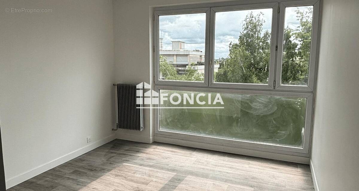 Appartement à PIERREFITTE-SUR-SEINE