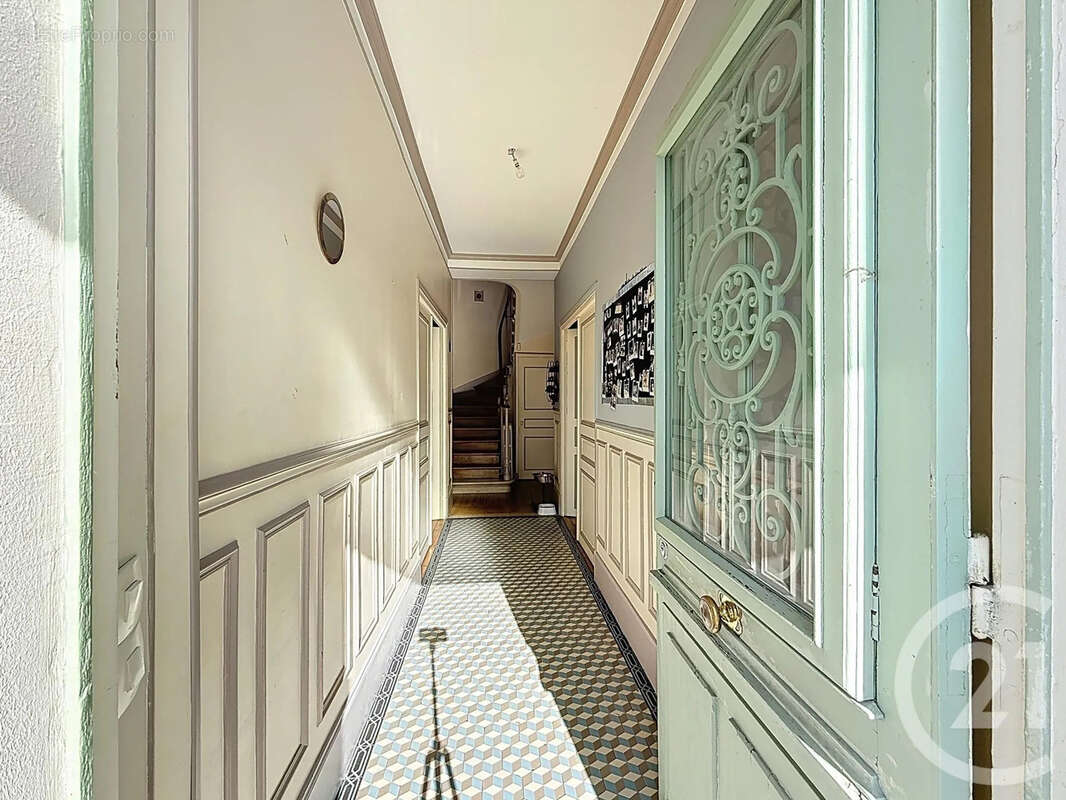 Maison à FONTAINEBLEAU
