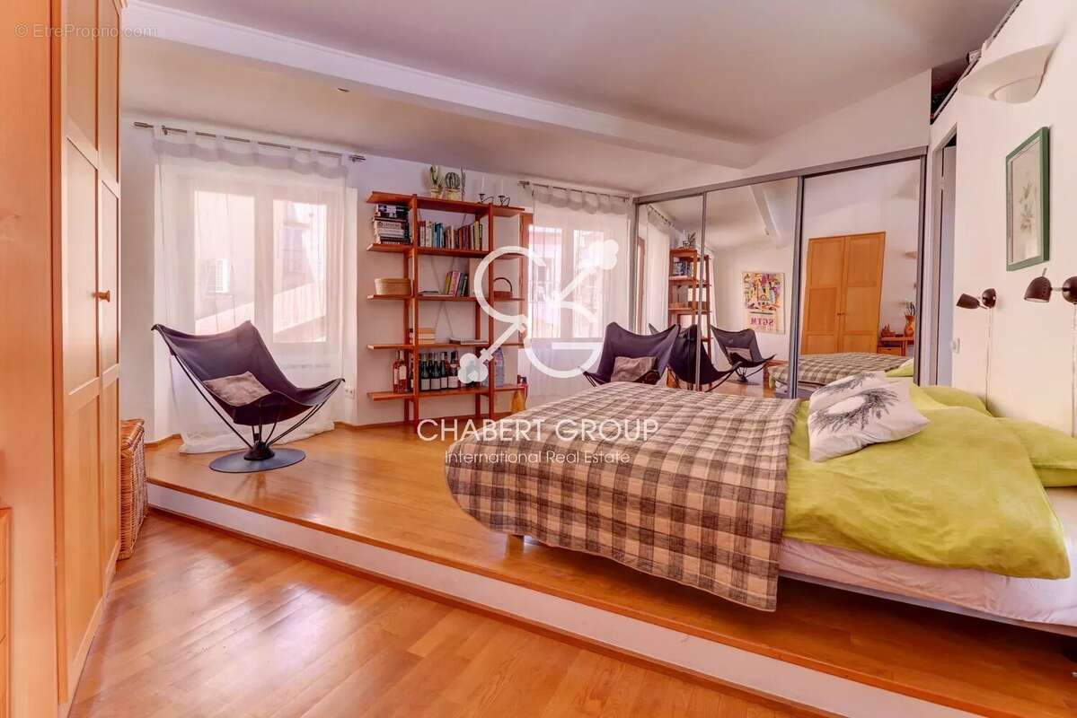 Appartement à VILLEFRANCHE-SUR-MER