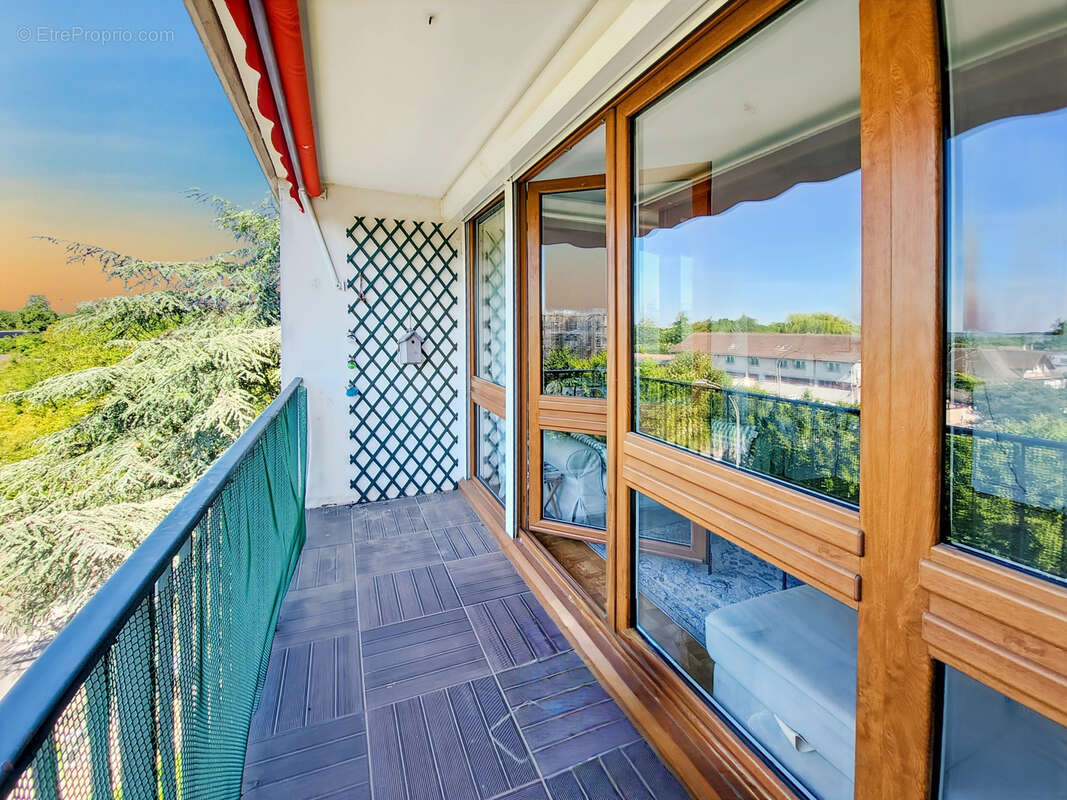 Appartement à CHILLY-MAZARIN