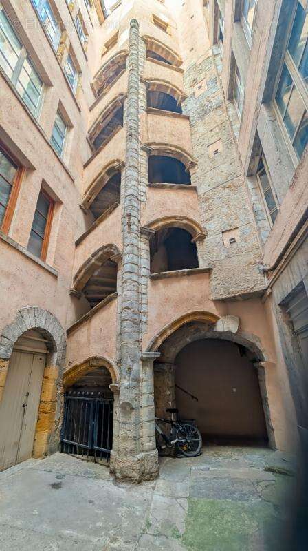 Appartement à LYON-1E