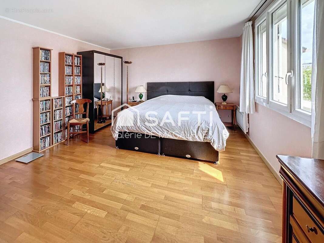 Photo 6 - Maison à VOISINS-LE-BRETONNEUX