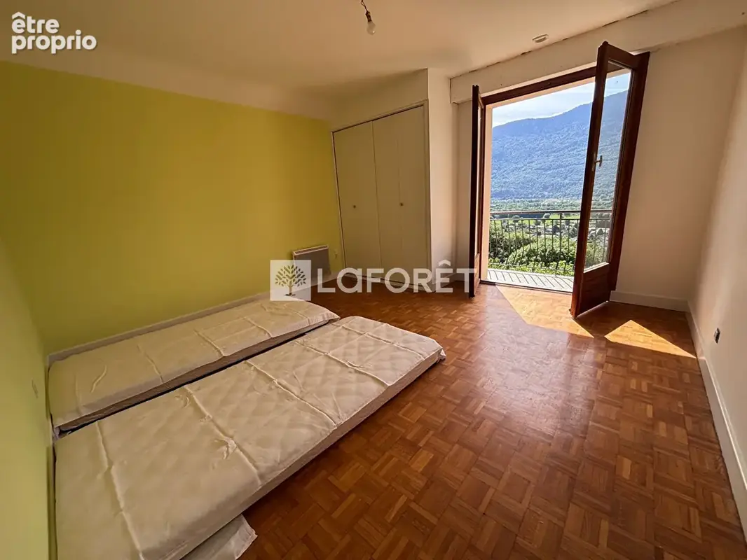 Maison d'Exception à Vendre à Mercury  73200- Charme et Tranquillité Assurés - photo 13