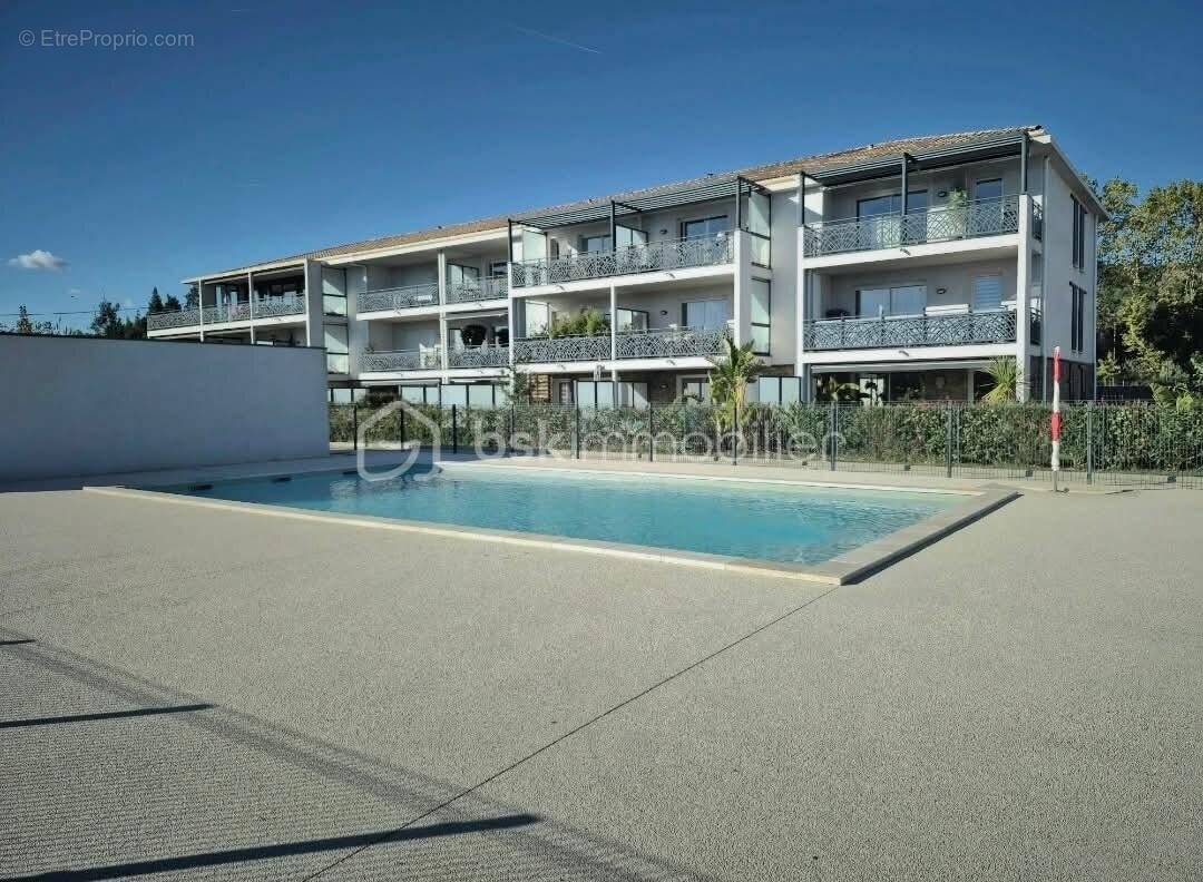 Appartement à HYERES