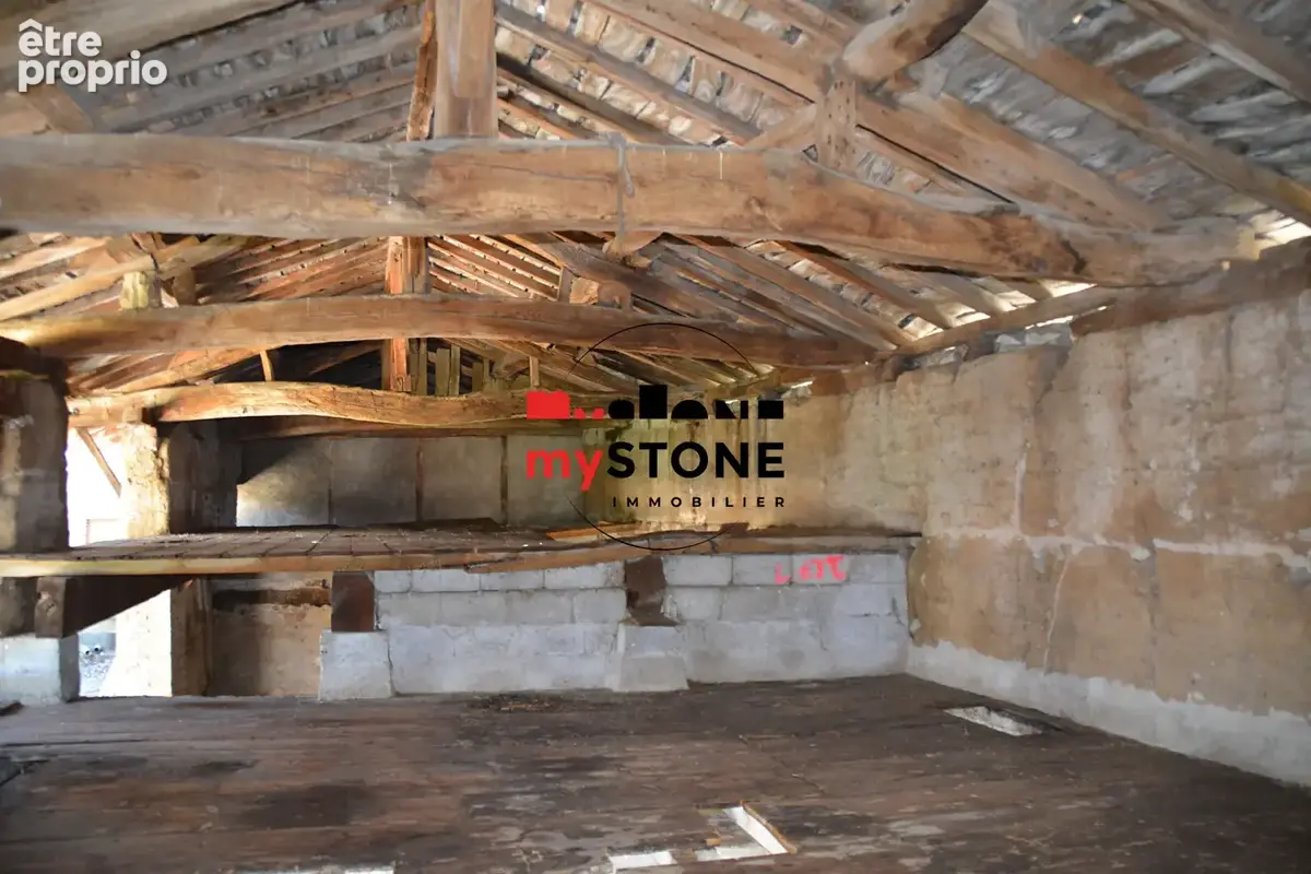 GENOUILLEUX - corps de ferme à rénover 450m² (dont dépendances) sur 3000m² de terrain - photo 10