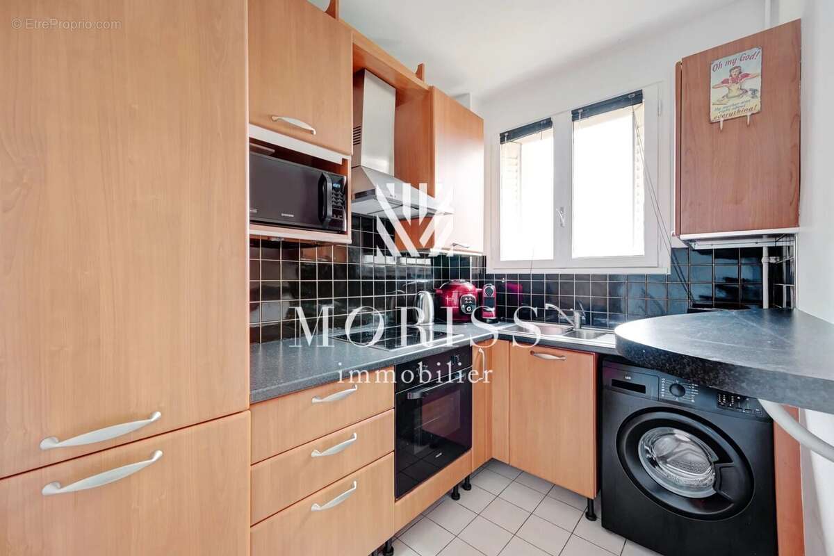 Appartement à NEUILLY-SUR-SEINE
