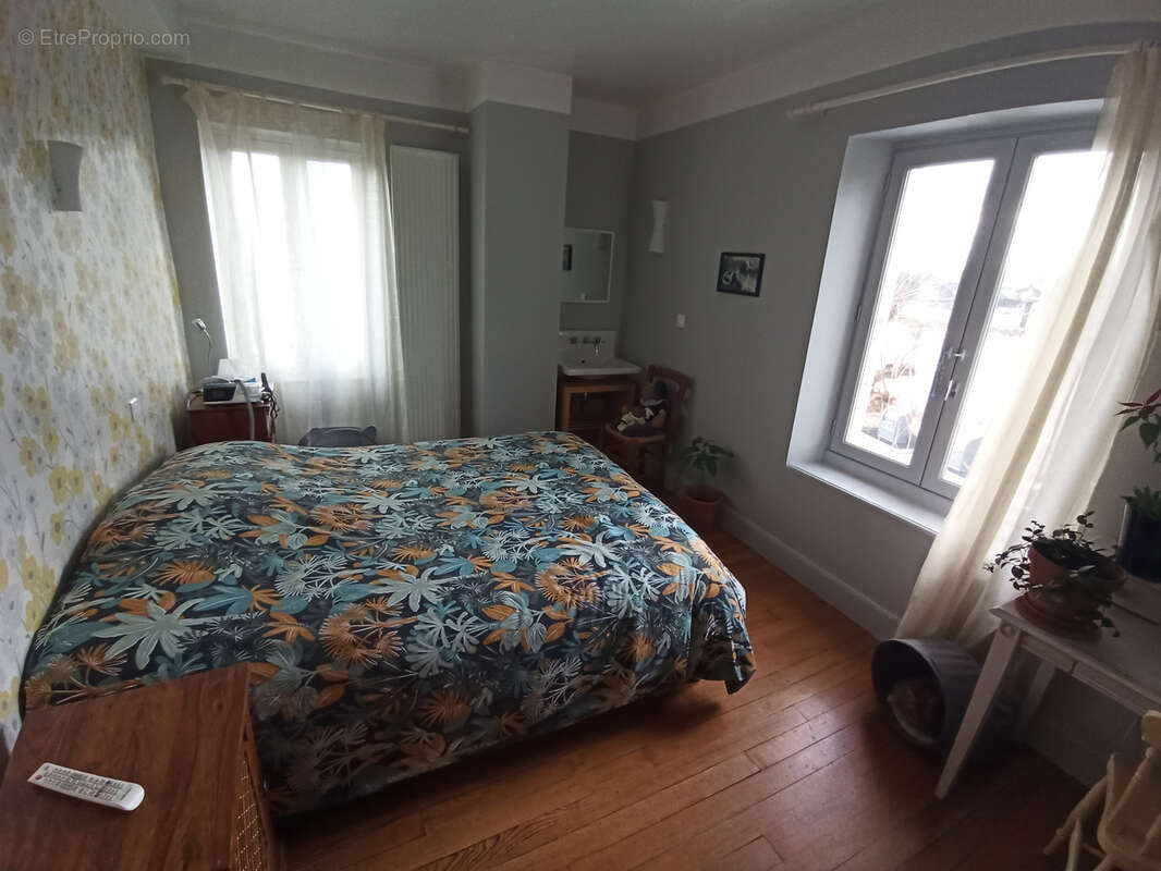 Maison à LABRUGUIERE