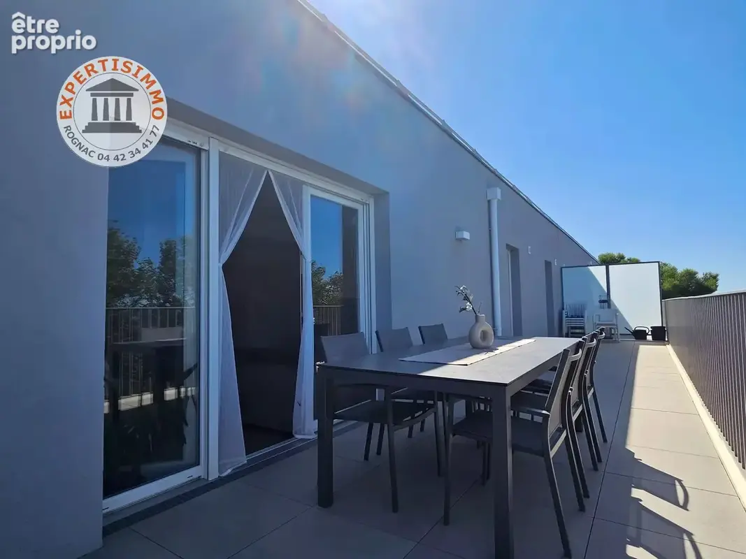 ROGNAC (13340) – Dernier étage avec terrasses panoramiques : T5 de 91 m² avec stationnements en sous-sol - photo 11