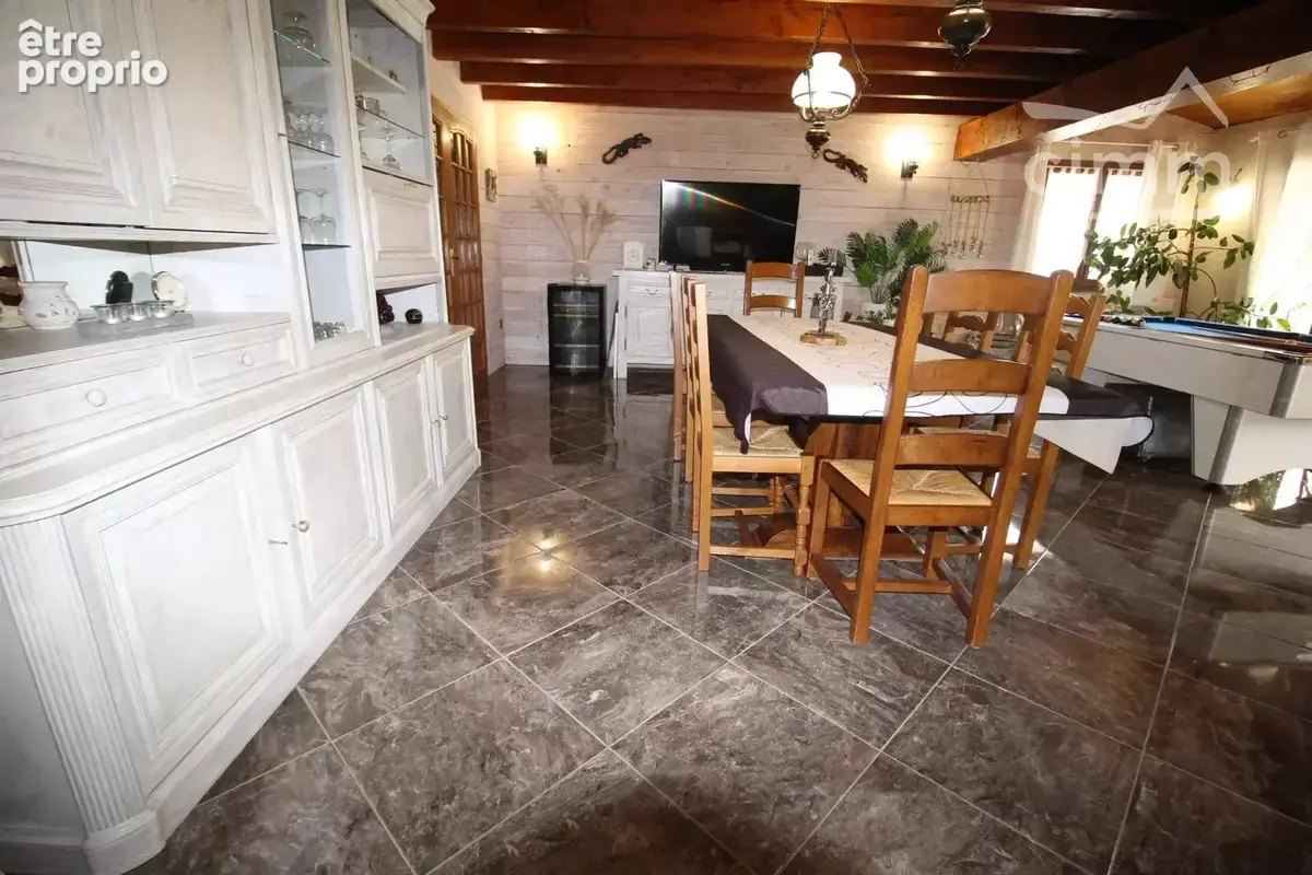 A vendre une propriété d'exception avec des gites sur un grand terrain - photo 2