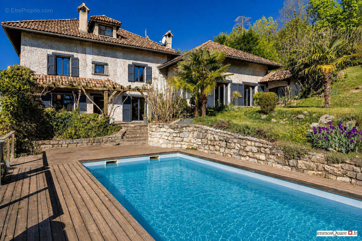 Maison à CORENC