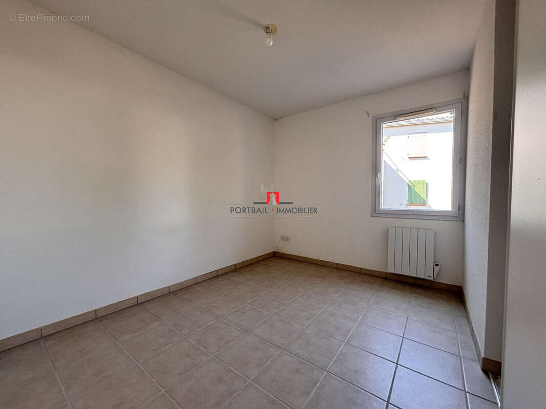 Appartement à SAINT-MARTIN-LACAUSSADE