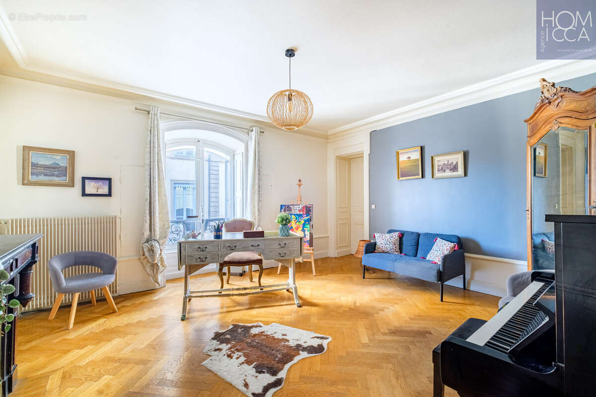 Lyon 2 place bellecour vente appartement type 4 3 chambres immeuble cachet ancien - photo 6