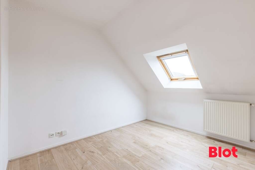 Appartement à SAINT-ERBLON