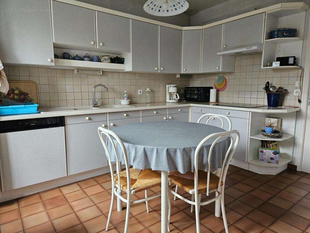 Maison à CONDE-SUR-SARTHE