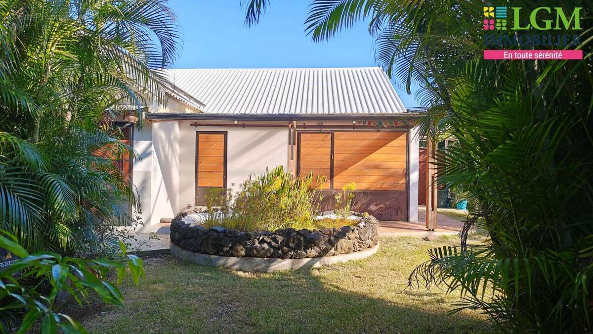 Maison à LA PLAINE-DES-PALMISTES
