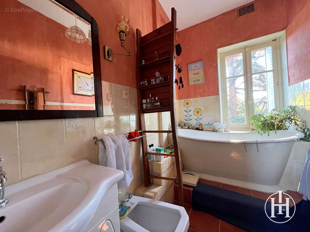 Maison à SAINT-AMAND-MONTROND