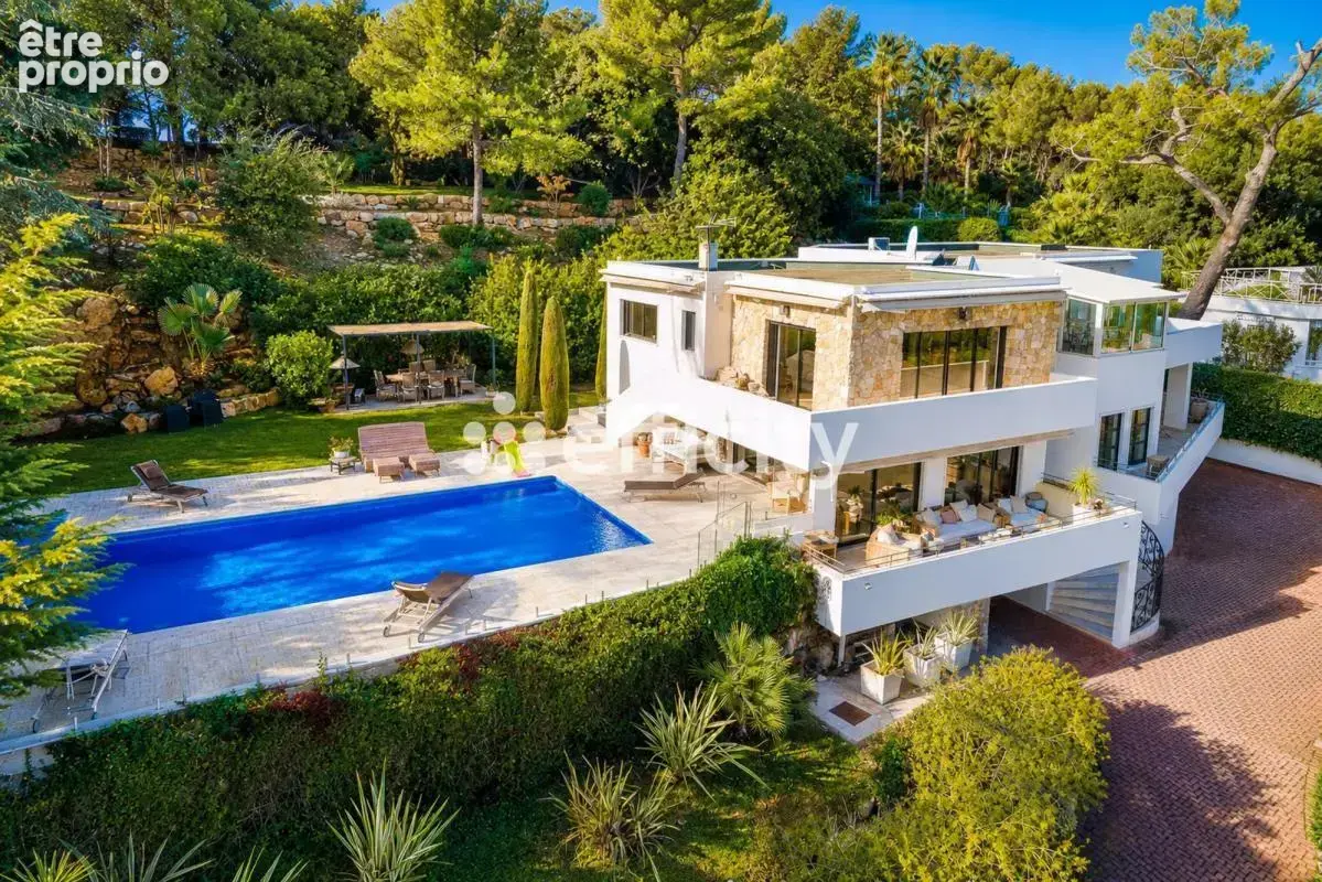 Maison à VALLAURIS