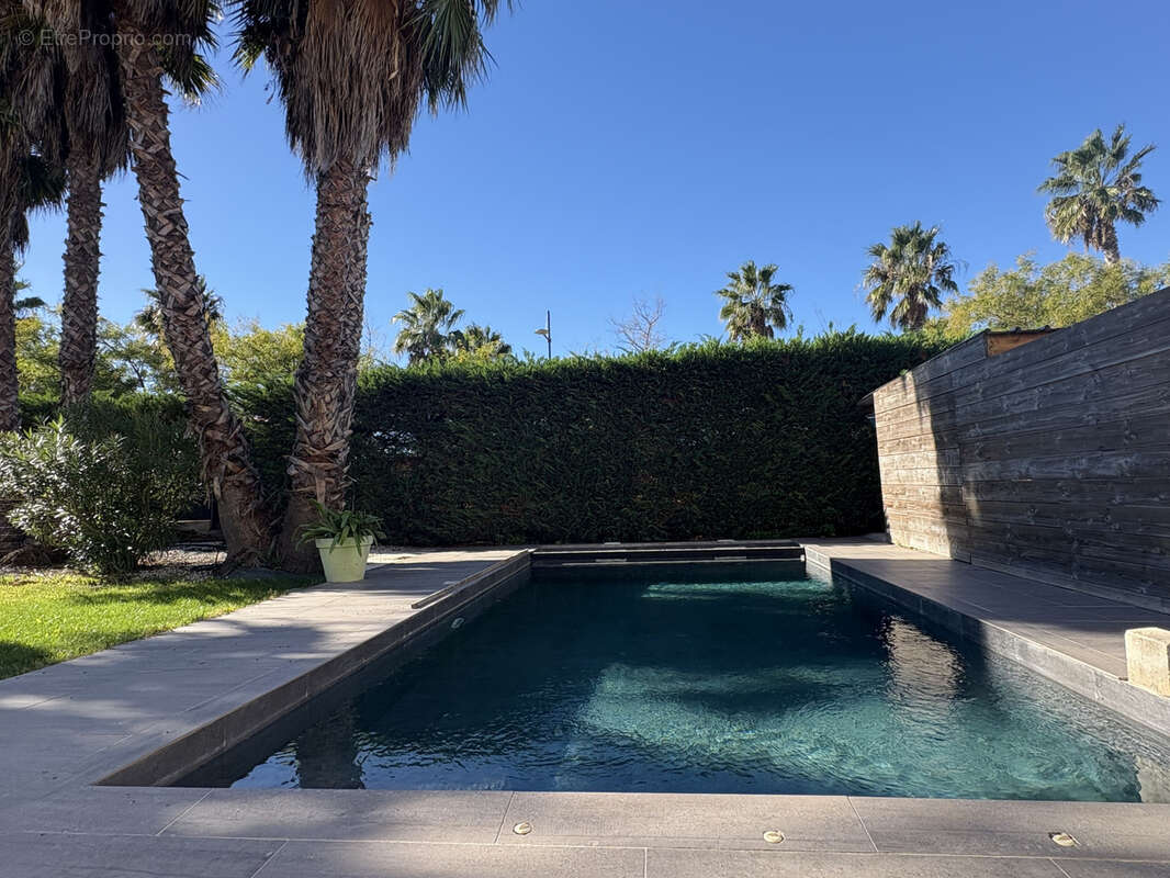 Maison à SIX-FOURS-LES-PLAGES