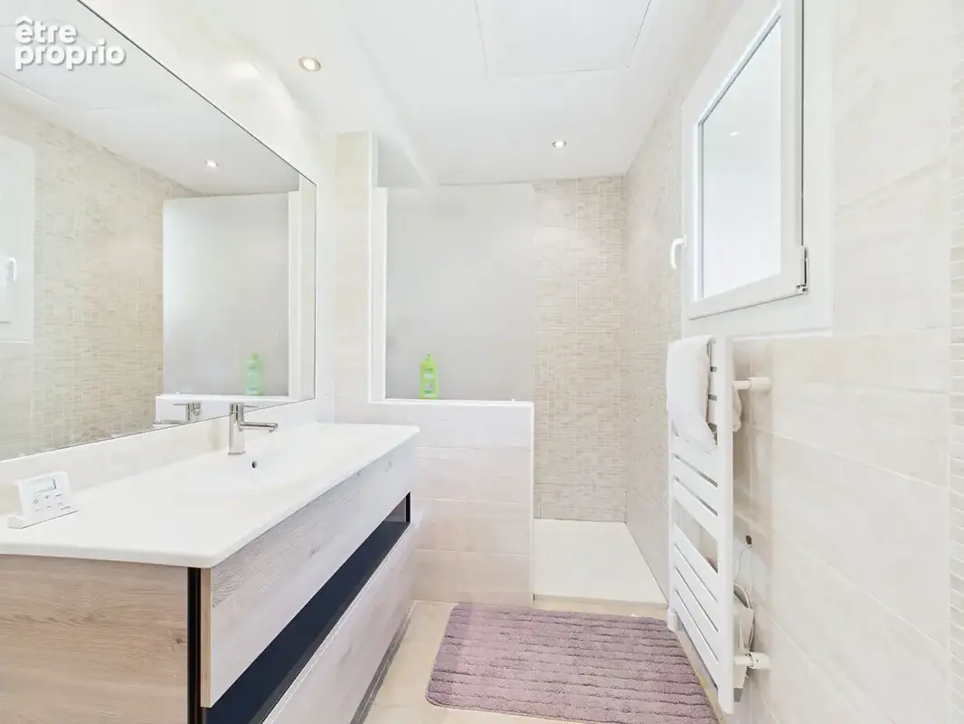 Grande maison familiale avec piscine et 6 chambres, à 20 mn de Bourgoin - photo 6