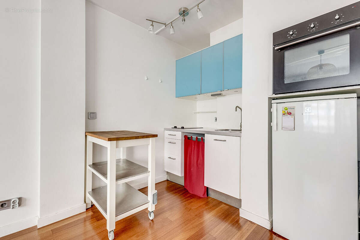 Appartement à PARIS-14E