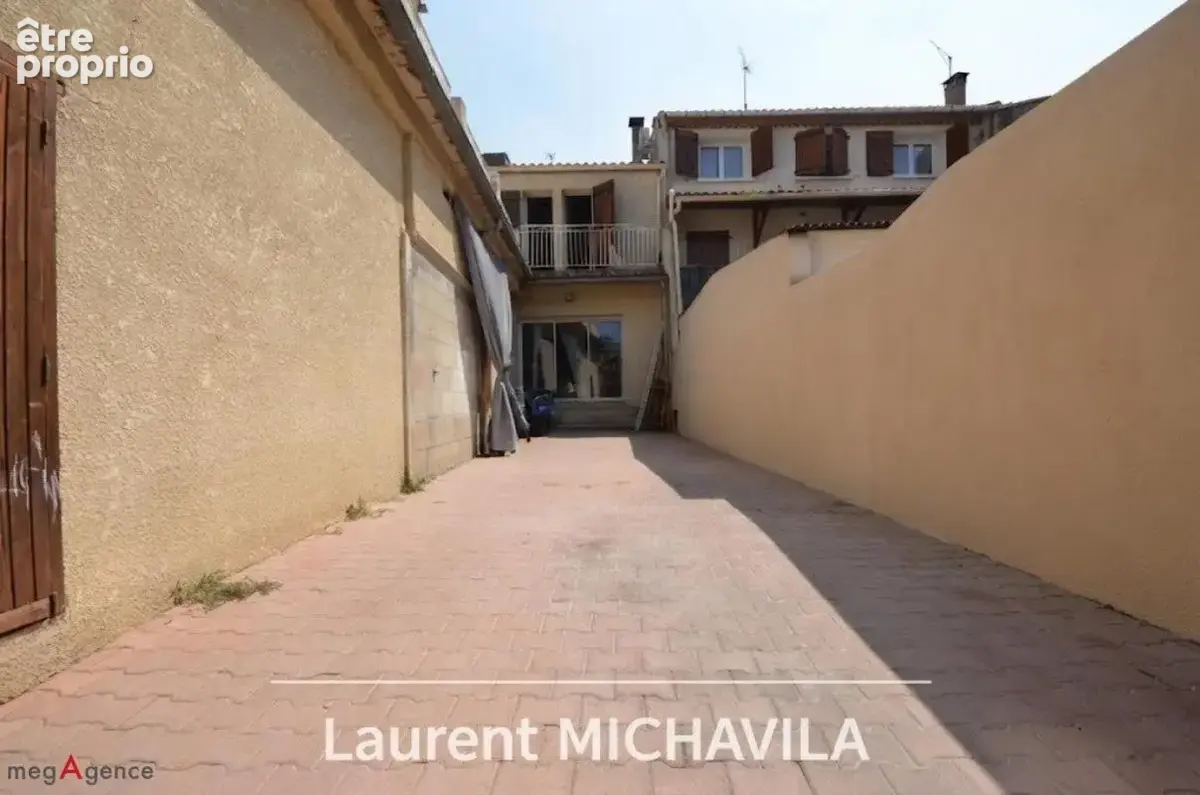 Grande maison de village T6 avec cour et boxs — Villeneuve-lès-Béziers - Vendu loué - photo 3