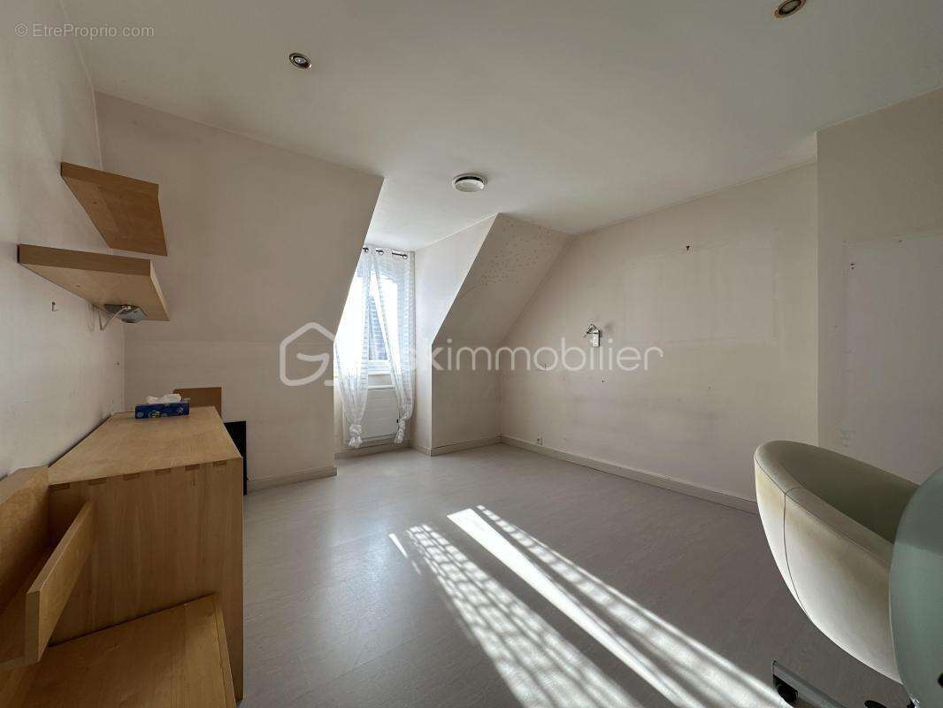 Maison à SOISY-SUR-SEINE