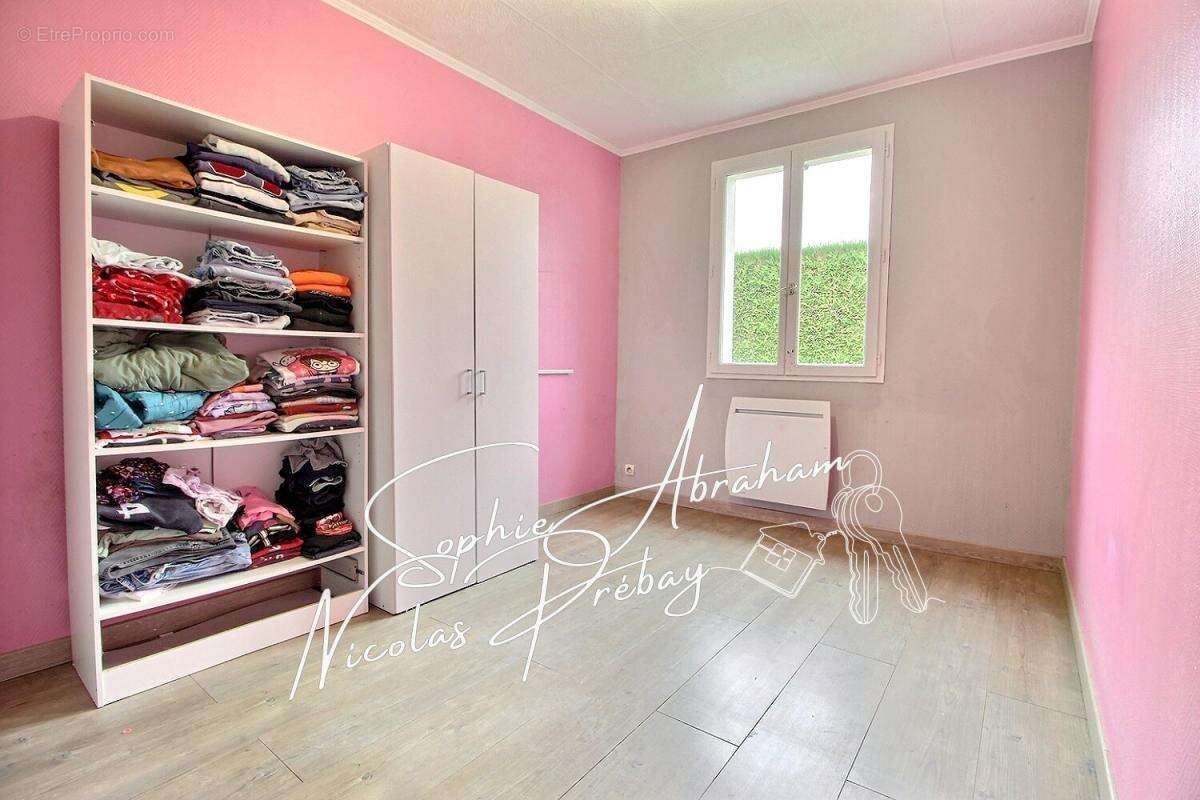 Maison à BAZOCHES-LES-GALLERANDES