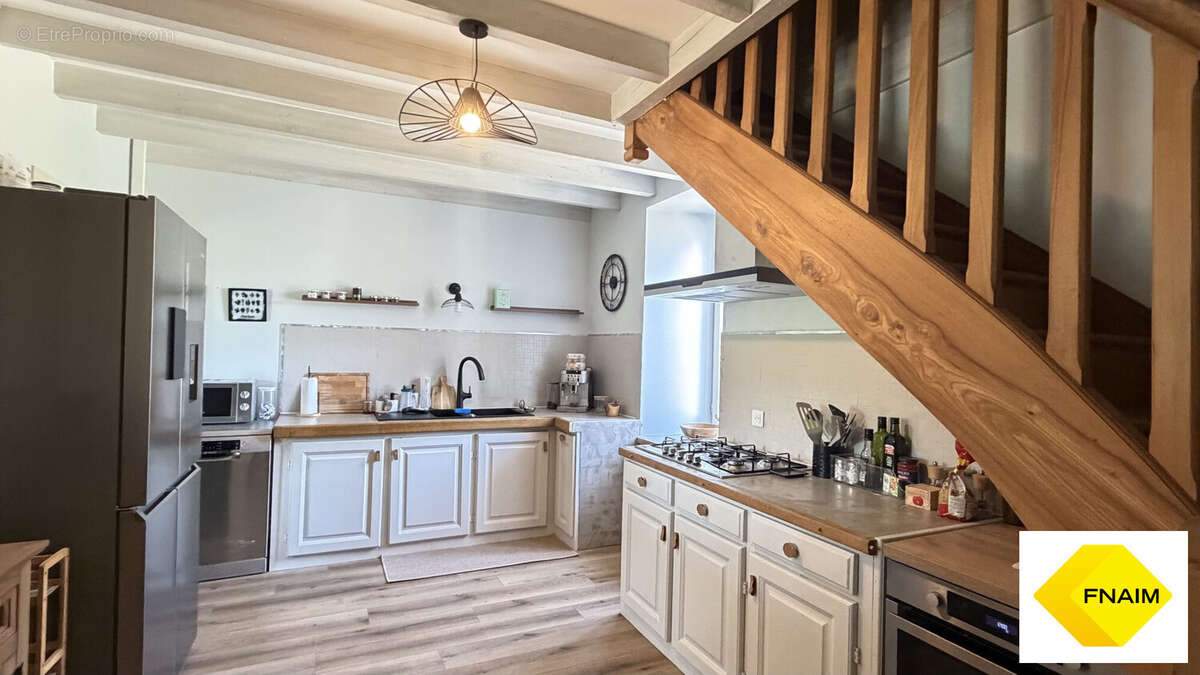 Maison 162 m² à Monbalen  - photo 4