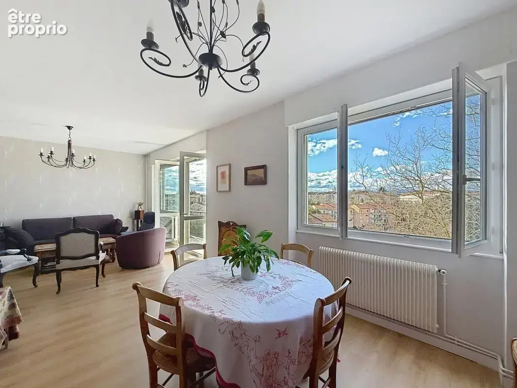 Appartement avec garage et caves - Vues exceptionnelles - 7ème étage - photo 5