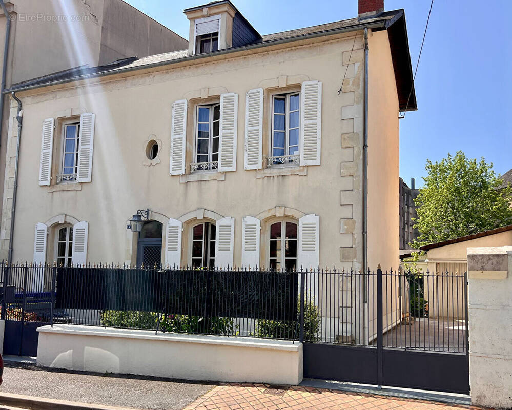 Maison à NEVERS