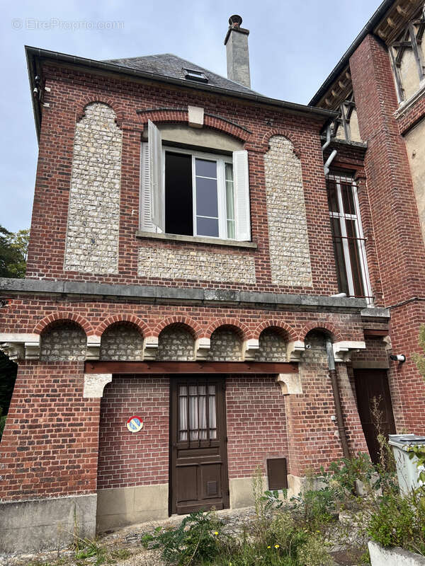 Maison à GRUCHET-LE-VALASSE