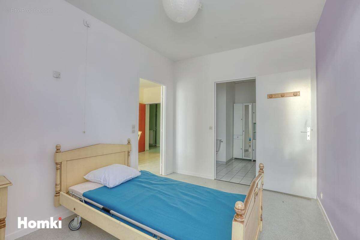 Immeuble 925 m2 - 18 studios / 12 appartements en T2 - à Trie-Château 60590 - photo 14