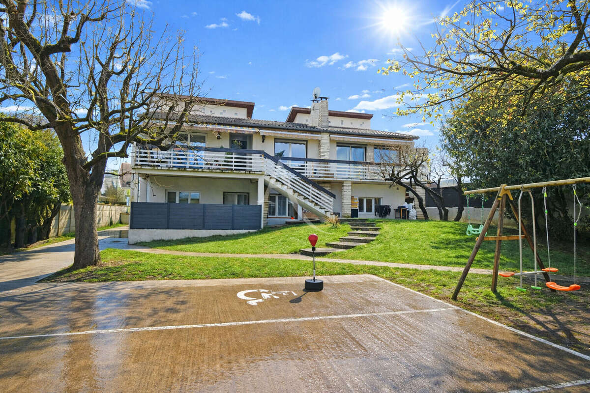 Appartement à NEUILLY-SUR-MARNE