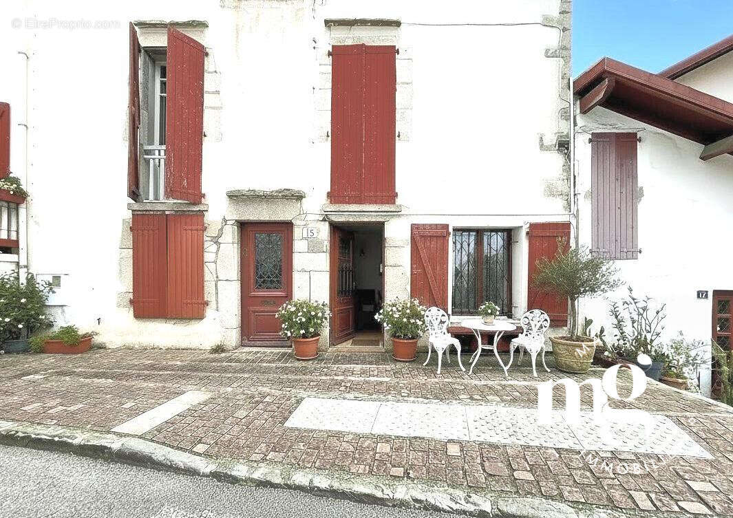 Appartement à CIBOURE