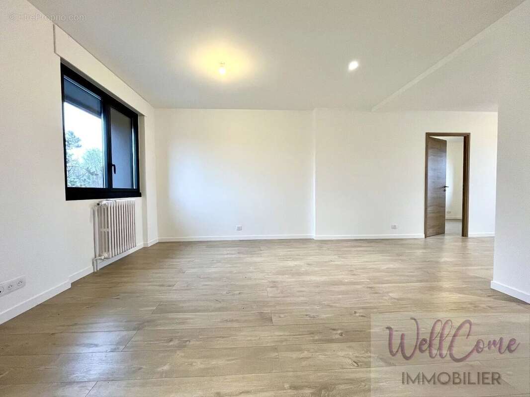 Appartement à DRUMETTAZ-CLARAFOND