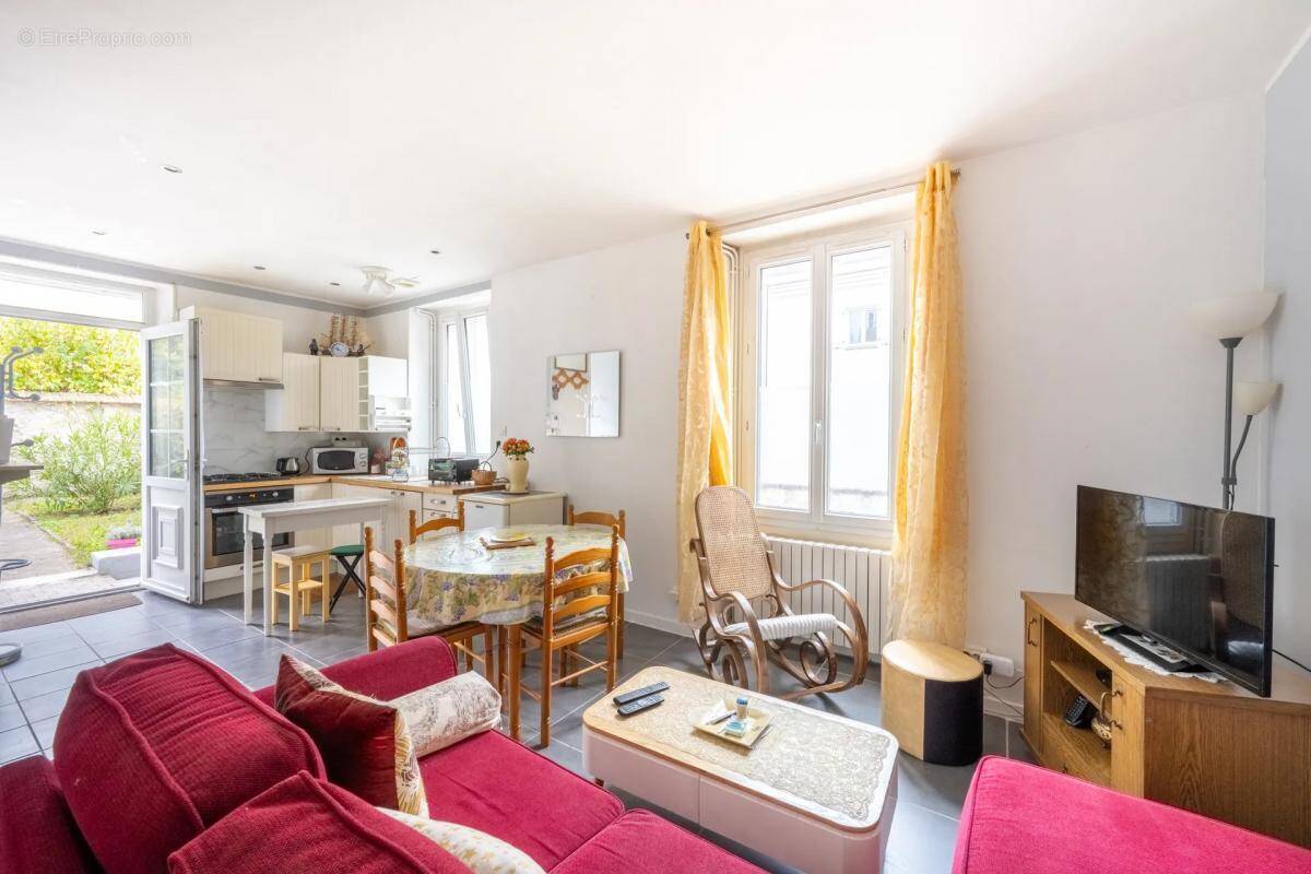 Maison à MANTES-LA-JOLIE