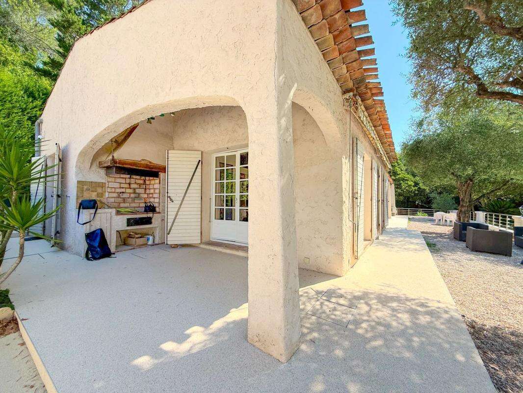 Villa familiale (4 chbres) avec piscine + studio indépendant et excellente performance énergétique - photo 11