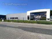 Commerce à SAINTE-LUCE-SUR-LOIRE