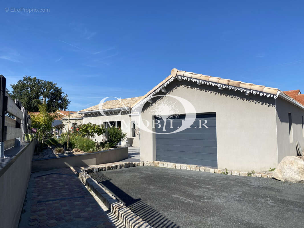 Maison à MONTBERT