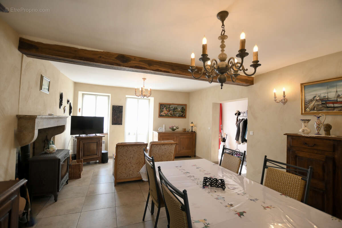 Maison à DOMECY-SUR-CURE