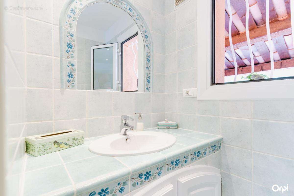 Villa Provençale de Plain-Pied à Saint-Zacharie — Écrin de Charme au Cœur d'un Domaine Arboré de 5 940 m² - photo 24