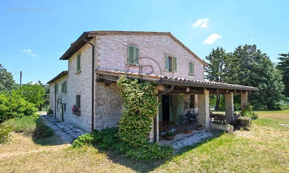 Ferme restaurée du XVIIIe siècle avec 6 chambres + 3 appartements pour invités sur 27 hectares près de Cagli, Marches. Piscine,  - photo 25